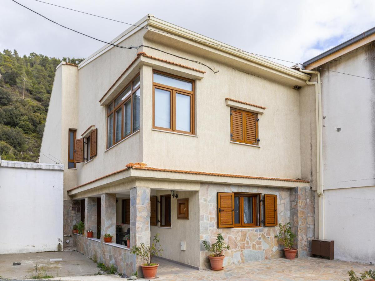 Troodos Riverside Cottage Kato Amiandos Exteriör bild